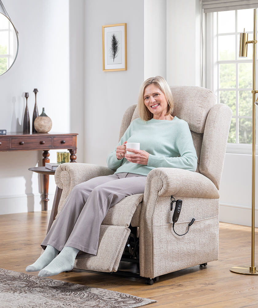 Cotswold Rise and Recline Chair Muick Sandy