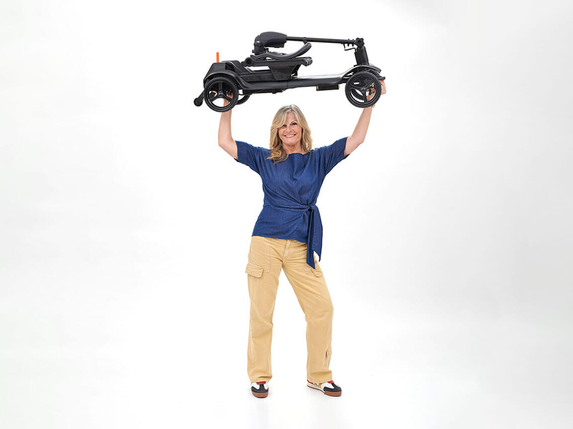 F-1 Carbon Mobility Scooter | Muick Sandy