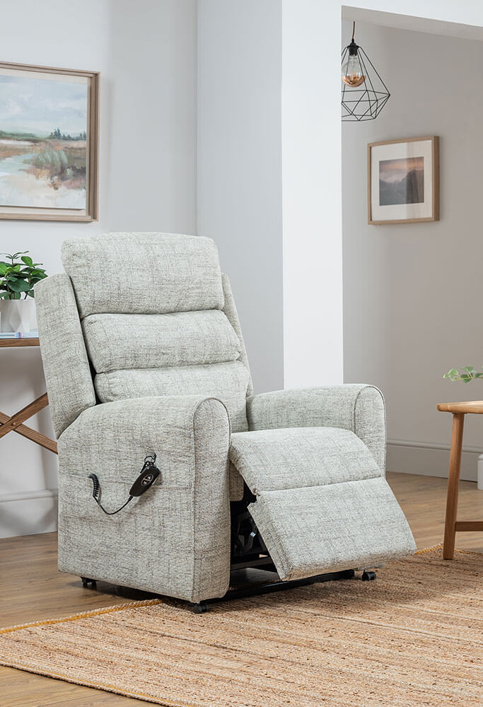 Winchester Rise and Recline Chair Muick Sandy
